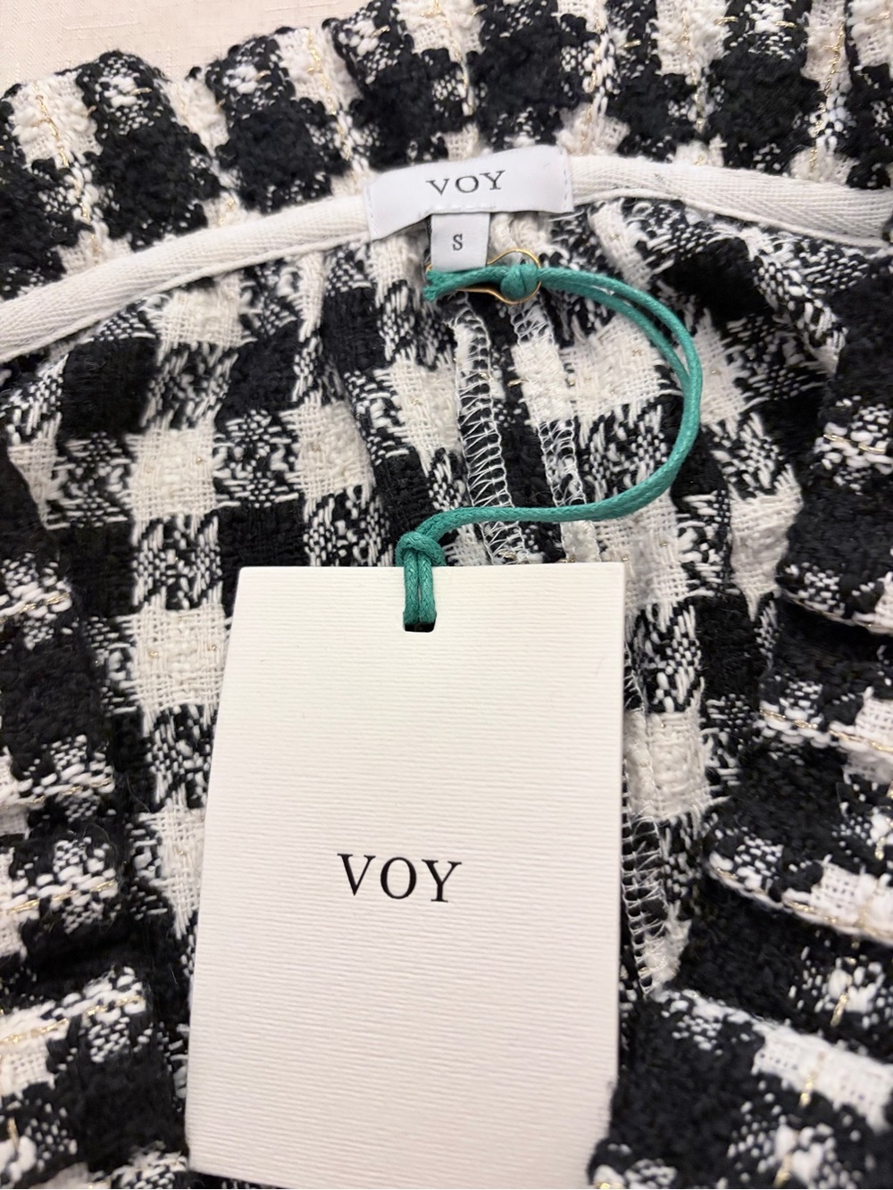 VOY Plaid Tweed Shift Dress Gold Metallic Threads Woven Thru Black & Ivory S NWT - Picture 11 of 13